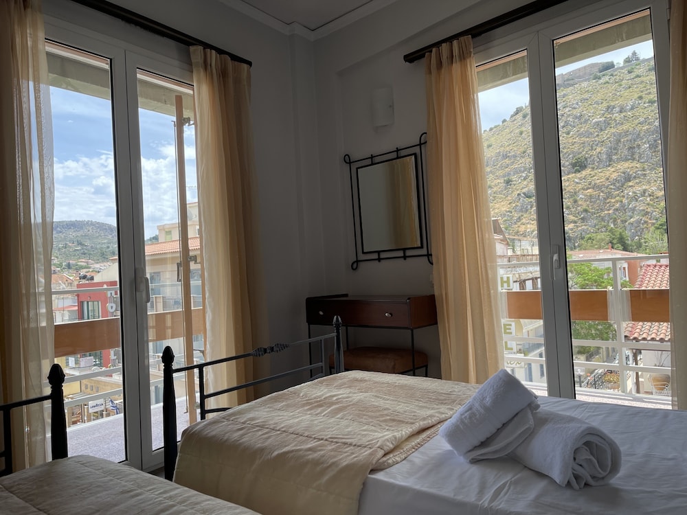 Comfort Double Or Twin Room, Mountain View photo 3