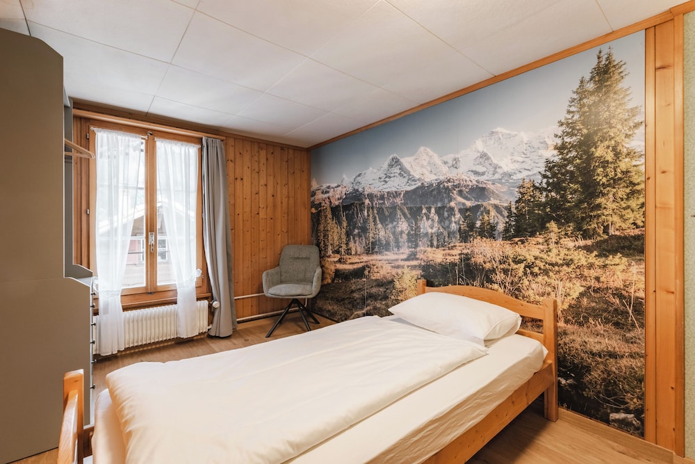 Basic Single Room, Shared Bathroom