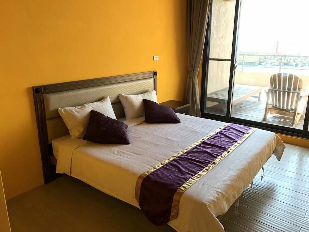 Design Double Room, 1 Queen Bed, Ocean View photo 1