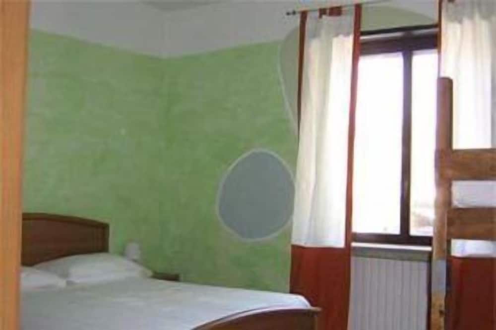 Triple Room photo 1