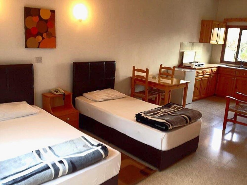 Standard Triple Room - Photo 1
