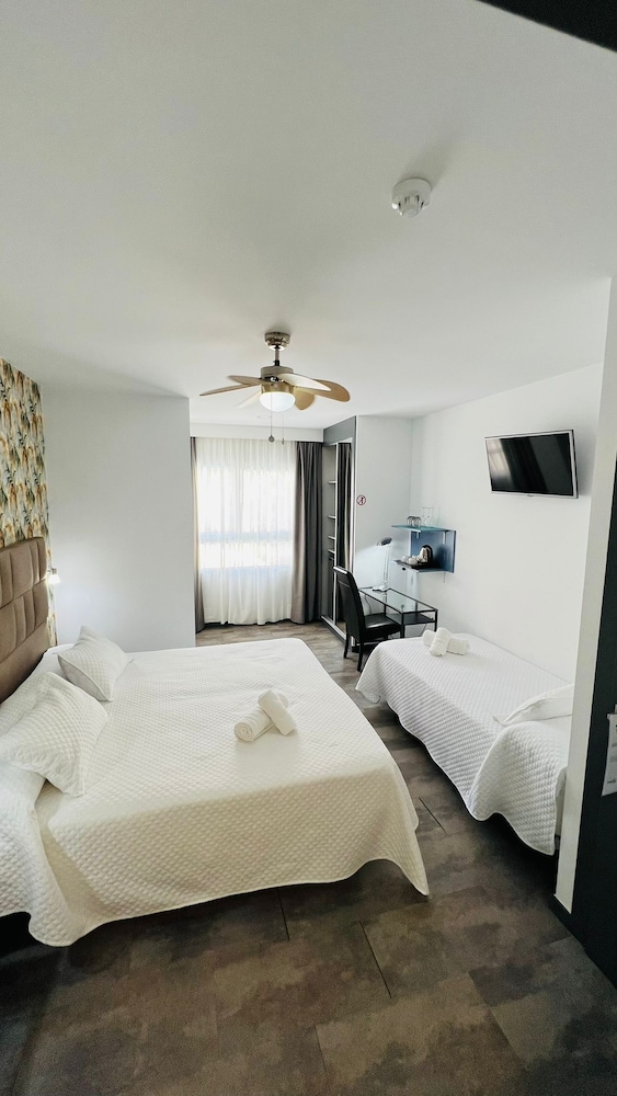 Standard Triple Room photo 2
