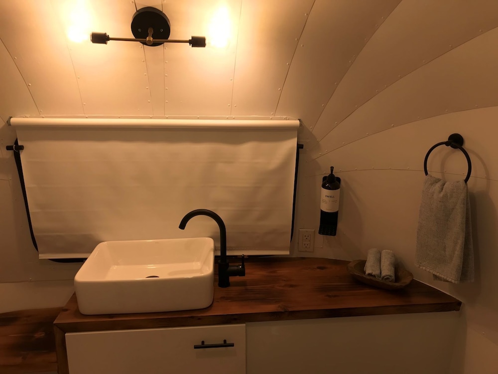 Signature Mobile Home, Hot Tub photo 2