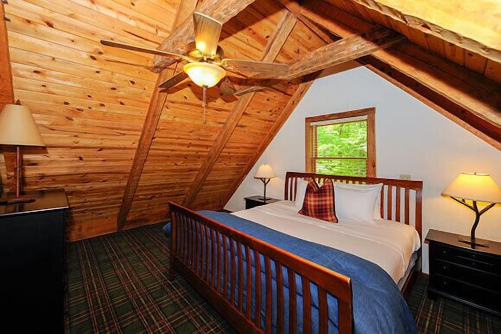 Cabin, 2 Bedrooms, 2 Bathrooms (Pet Friendly) photo 3