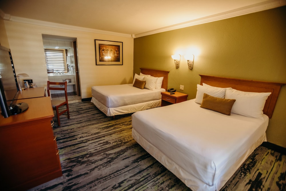 Standard Double Room, 2 Double Beds - Photo 1