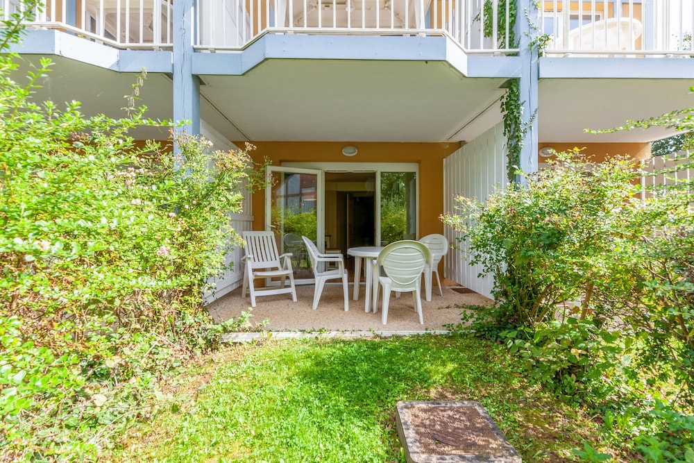 Studio 3 people - 1 sleeping alcove - Terrace - Garden Level - Quartier du Hameau district