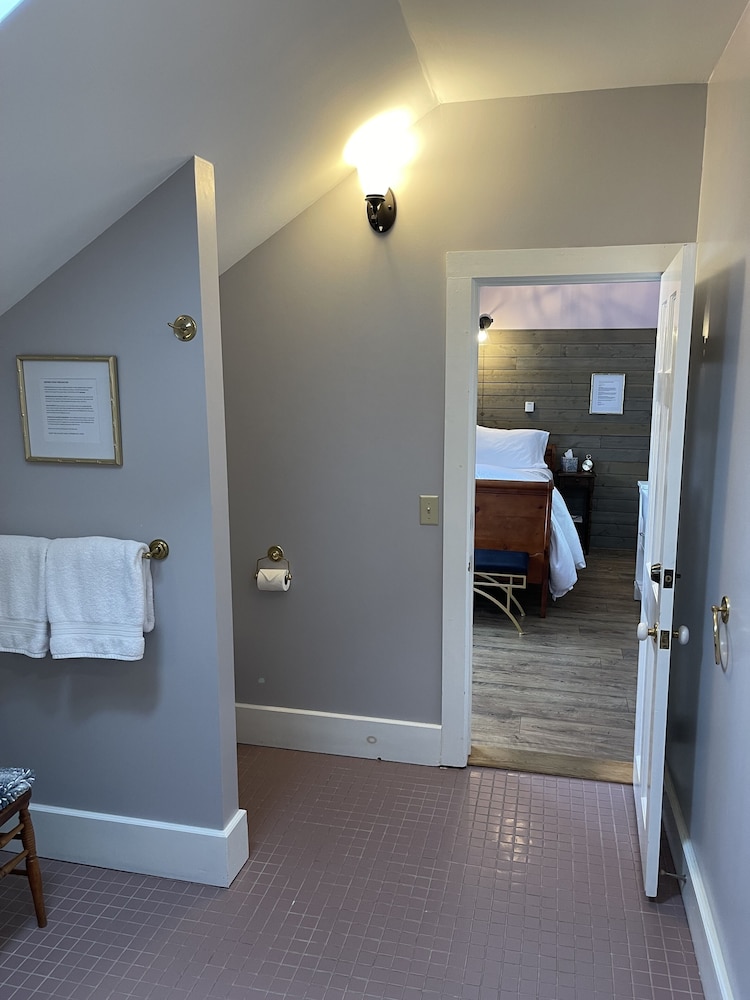 Village Loft photo 3