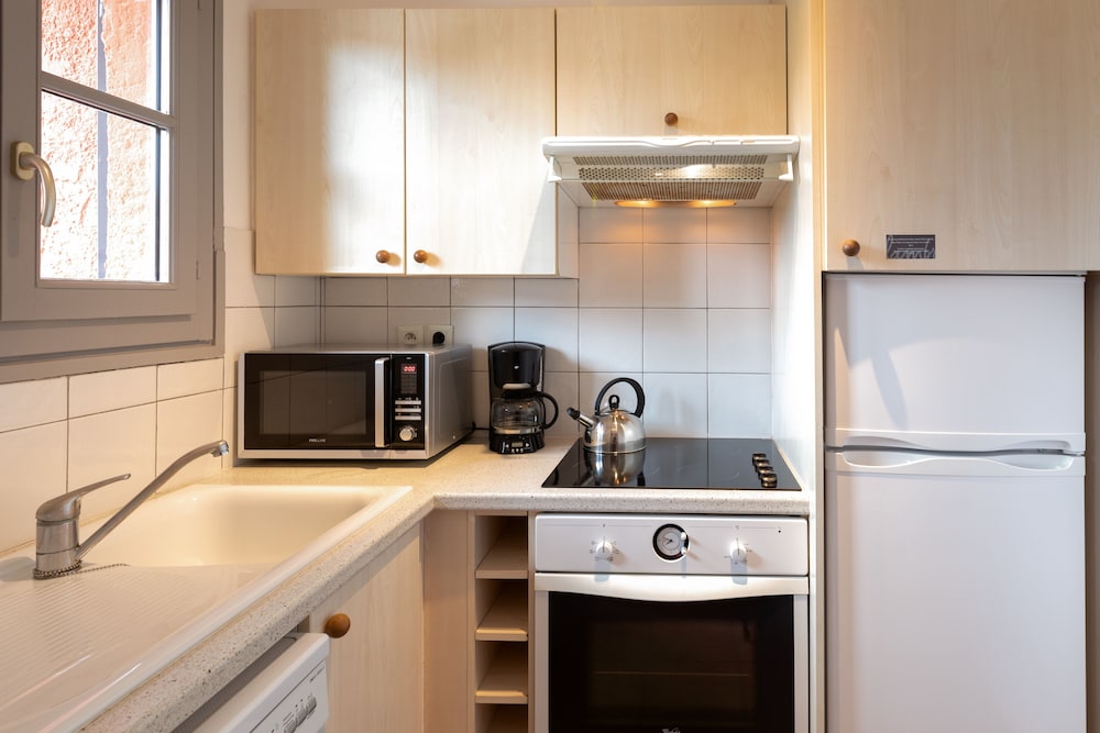 Basic Apartment, 1 Bedroom, Non Smoking - Photo 4
