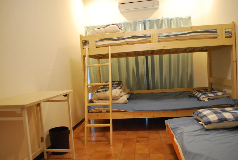 3 People Private Room photo 1