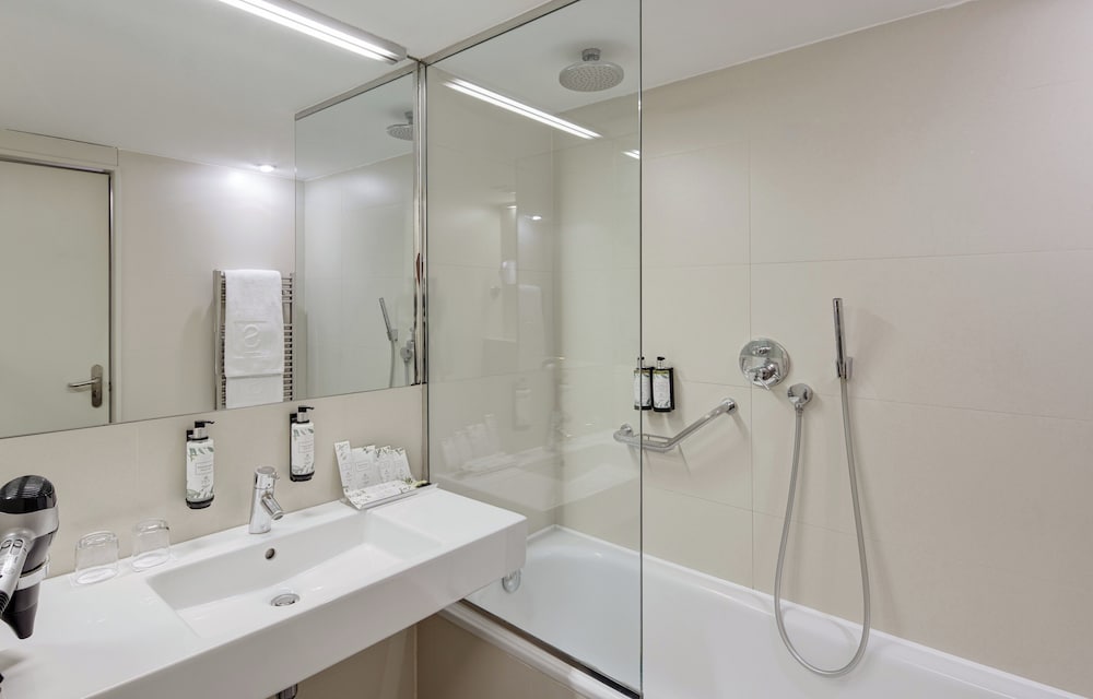 Classic Twin Room (Sagrada Familia View) photo 2