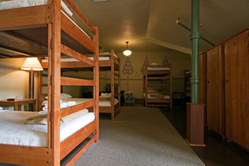 Shared Dormitory, Men only photo 2