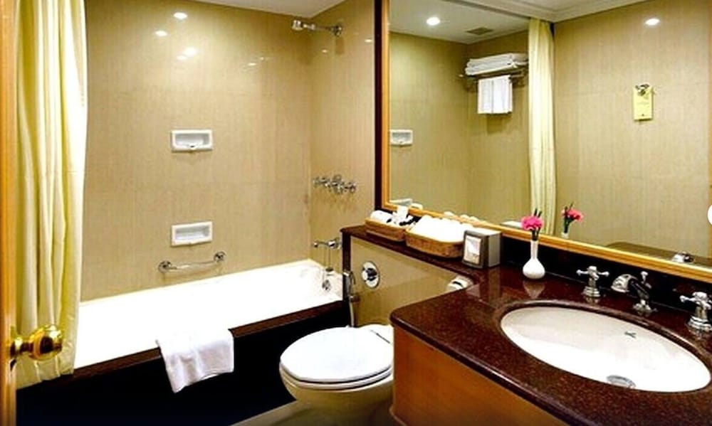 Business Double Room (Club) - Photo 5