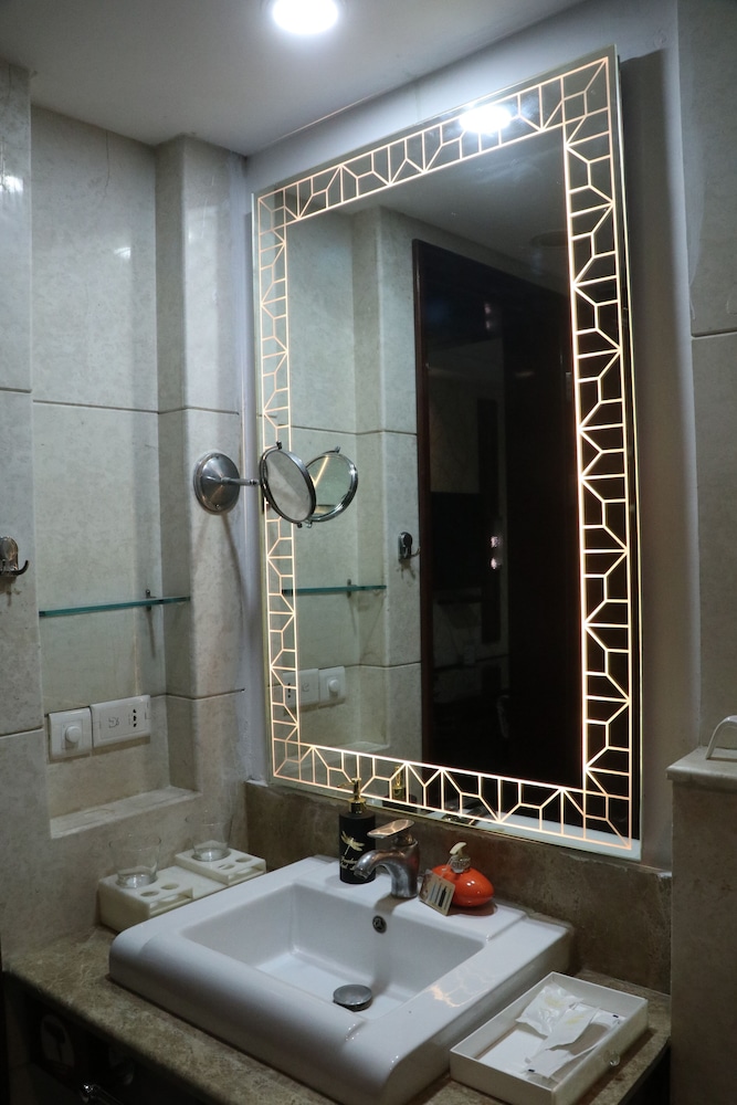 Executive, Double or Twin Room - Photo 18
