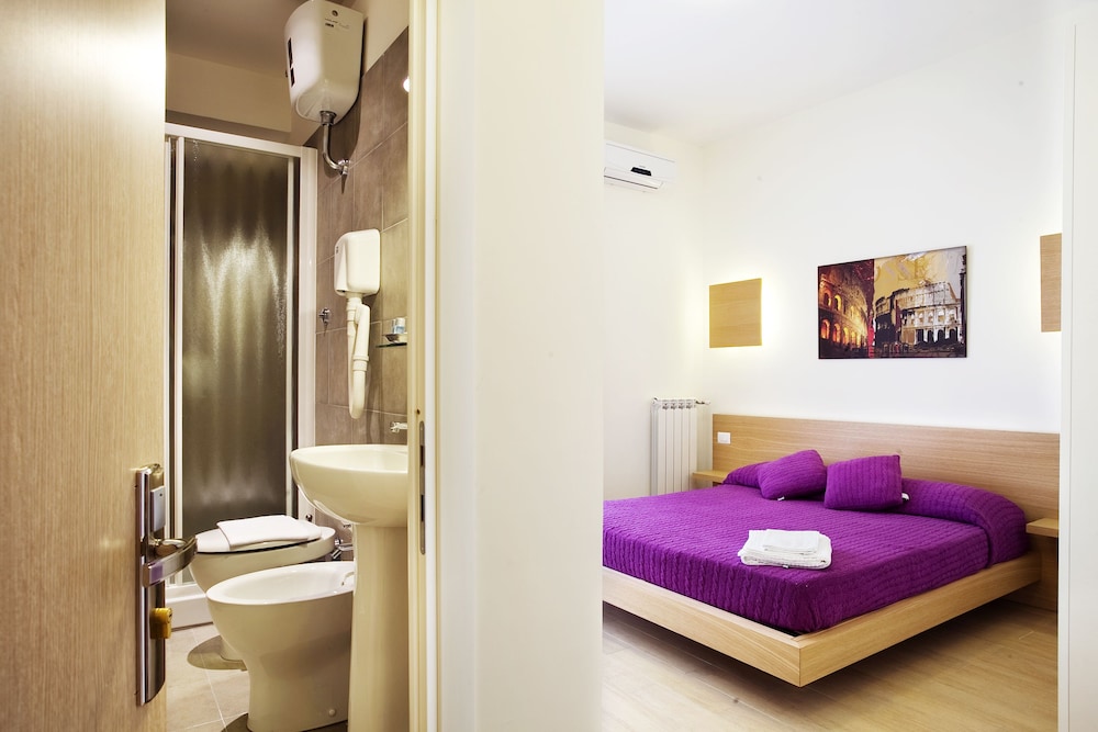 Standard Double Room photo 1