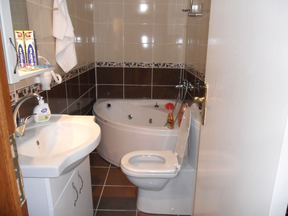Standard Double Room photo 2