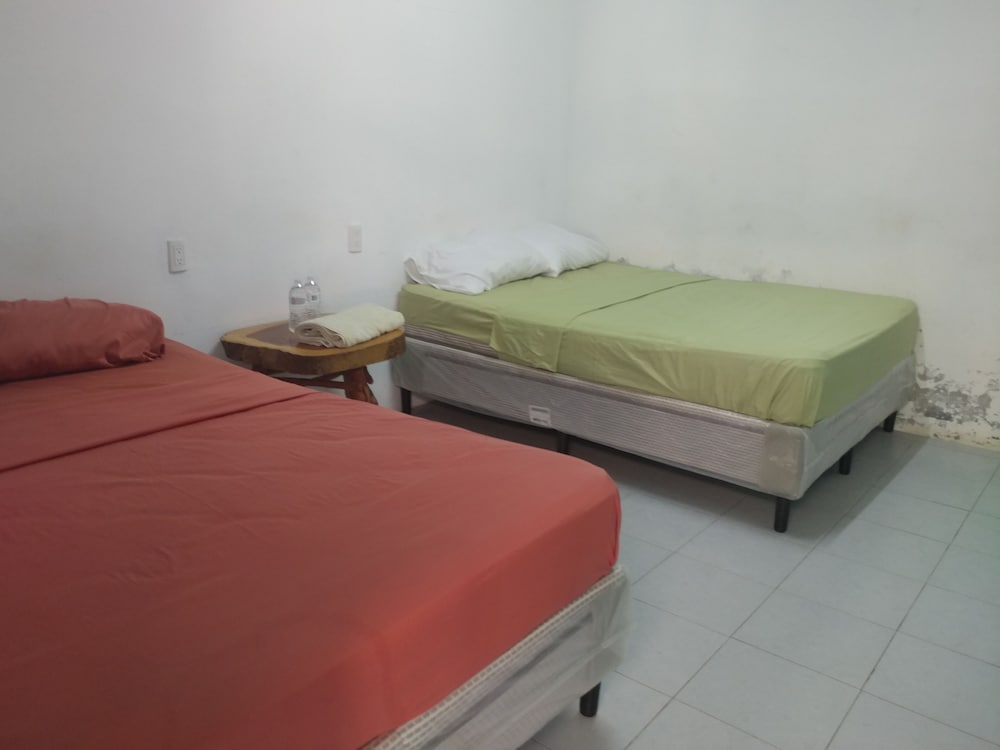 Comfort Room, 2 Queen Beds, Ground Floor photo 2