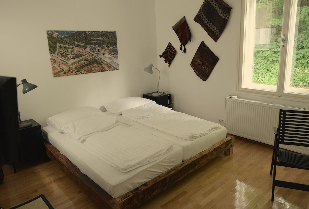 Double Room (with Private External Bathroom)