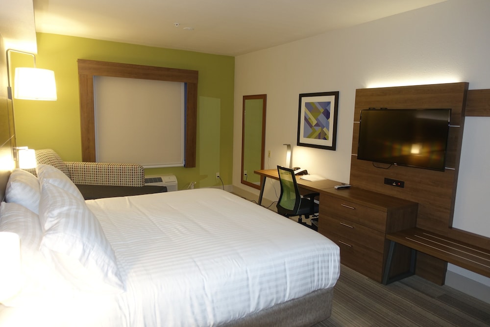 Standard Room, 1 Queen Bed, Accessible (Mobil Roll Shwr)