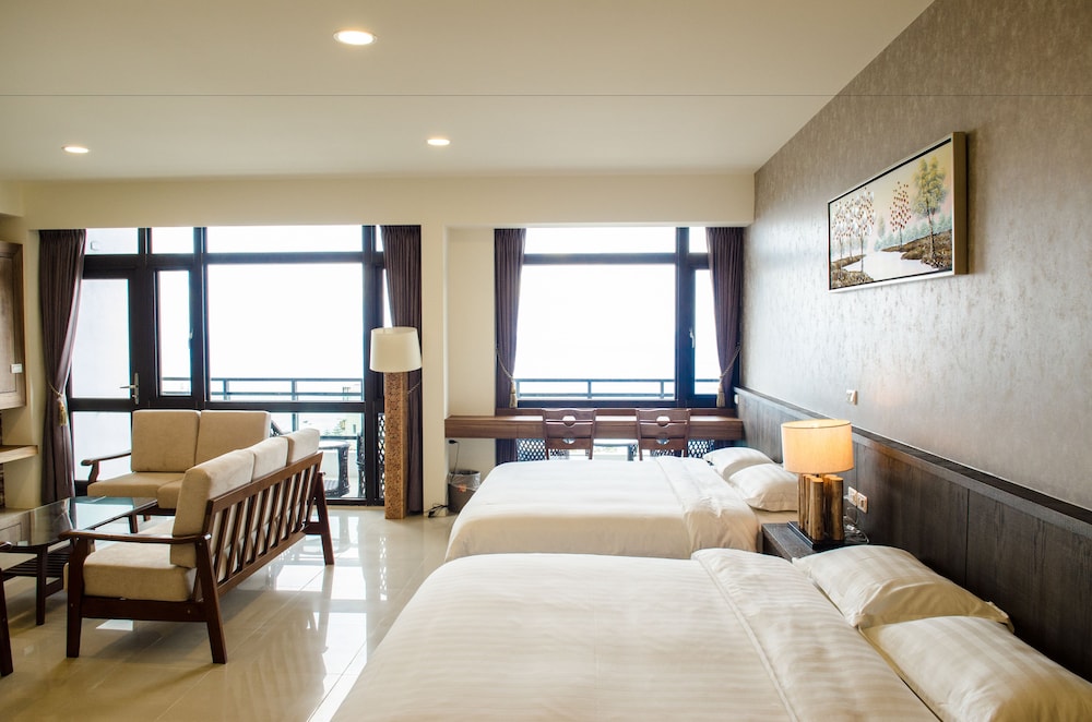Deluxe Quadruple Room, Sea View photo 1