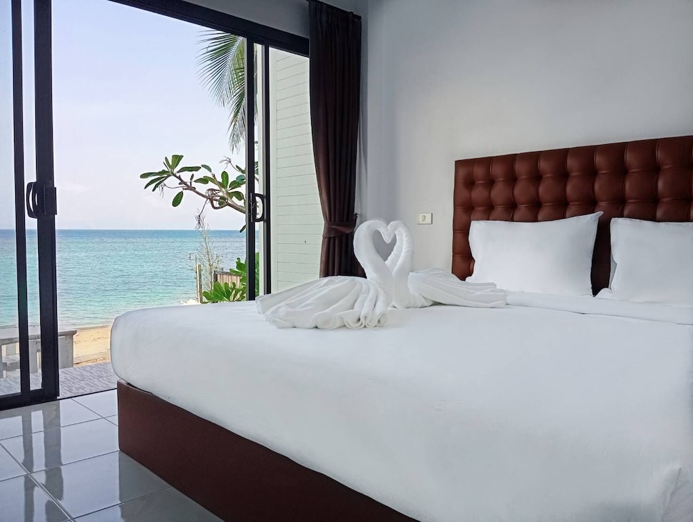 Family Villa, Kitchen, Beachfront - Photo 14