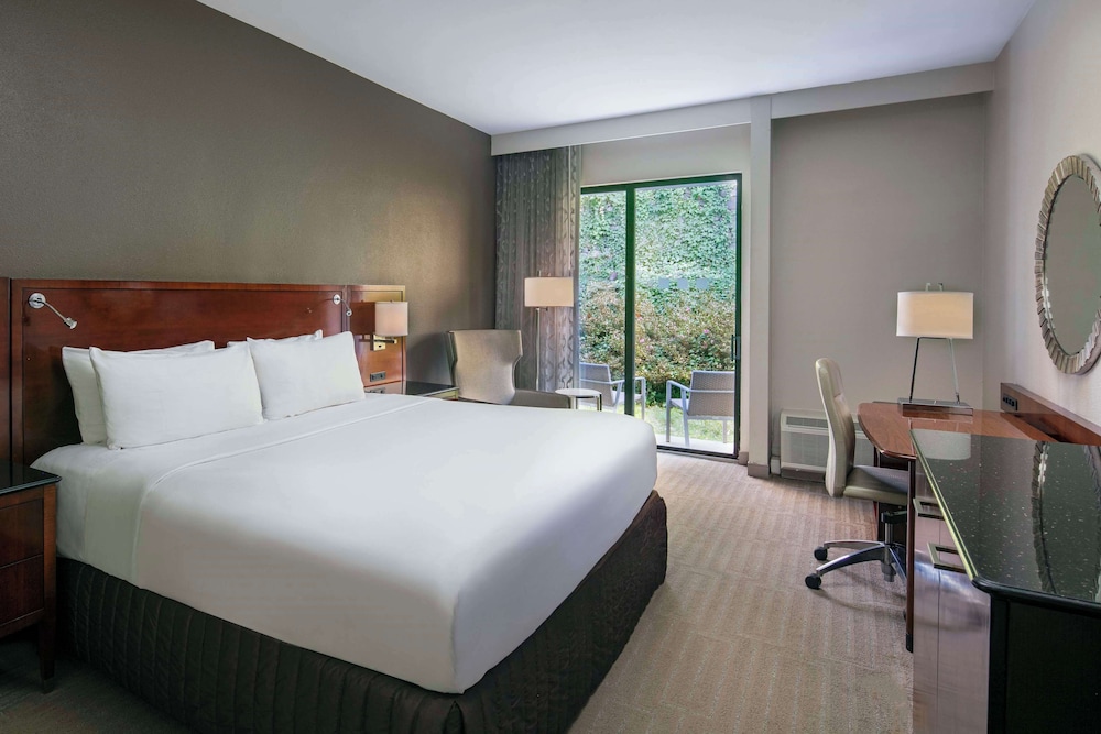 Superior Room, 1 King Bed - Photo 1