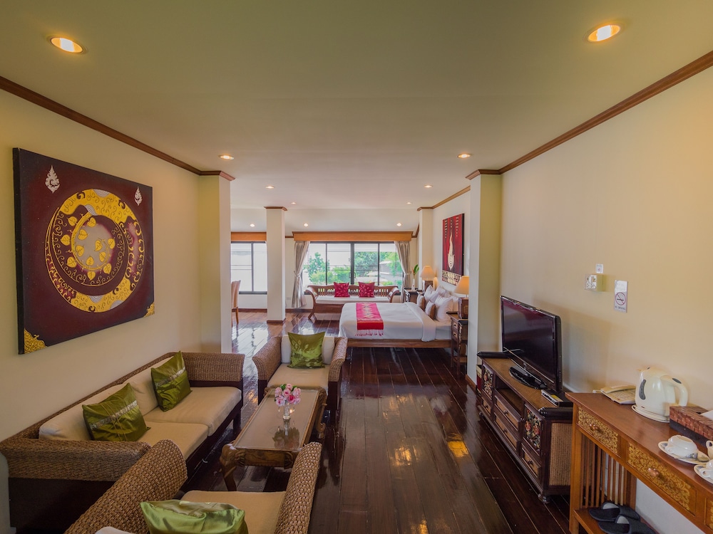 Deluxe Suite, River View photo 1