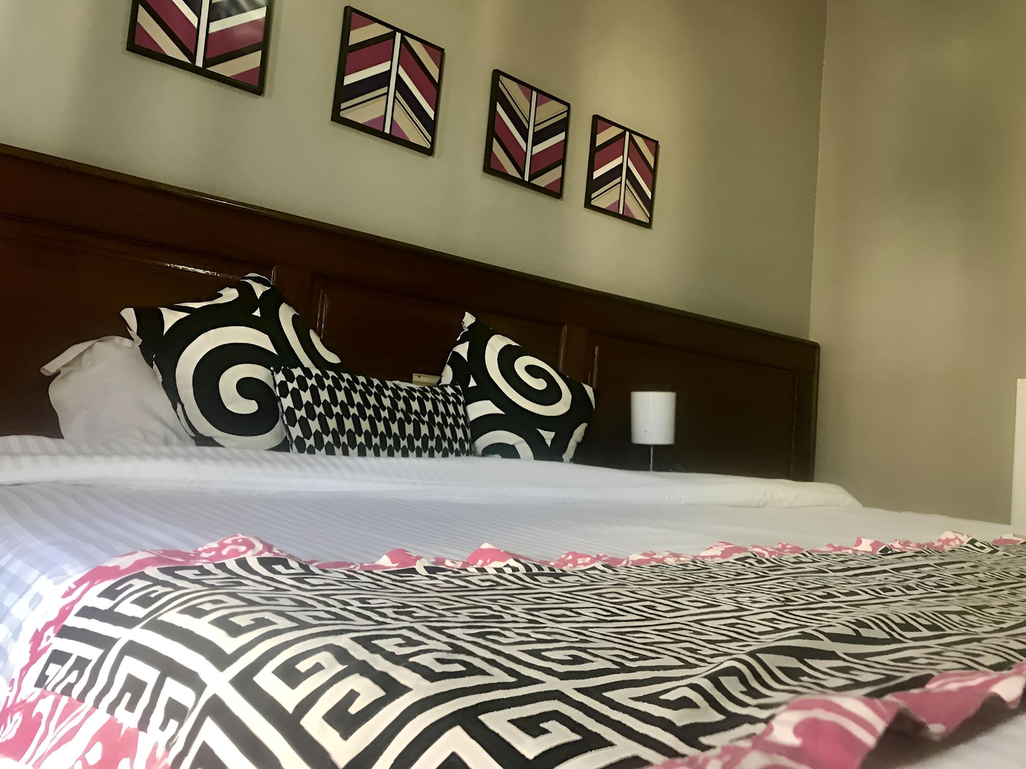 Double Room - Photo 4