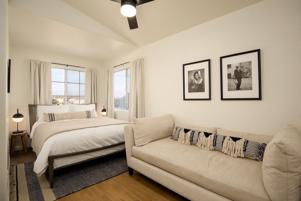 House (4 Bedrooms) photo 1