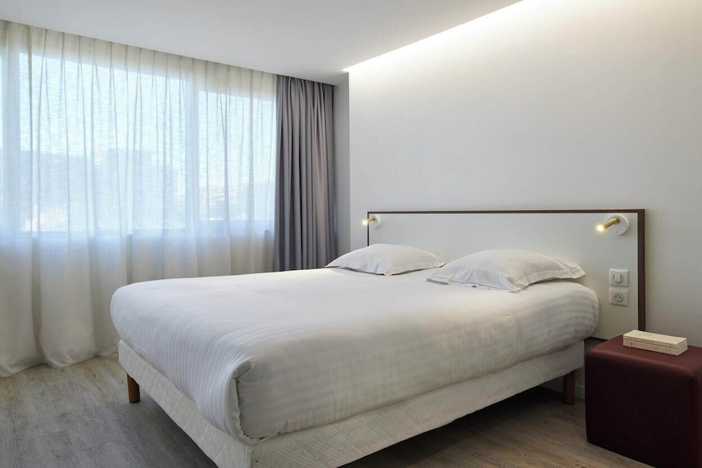 Standard Double Room - Photo 5