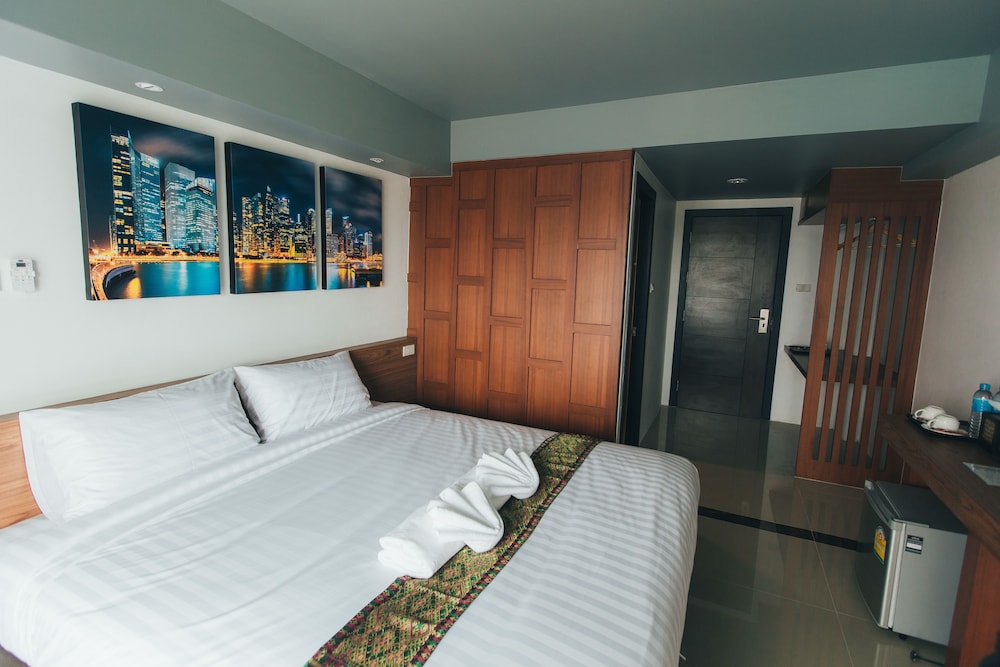 Junior Suite, 2 Bedrooms, Patio photo 2