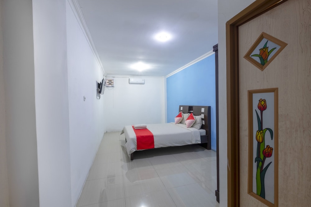 Deluxe Double Room - Photo 13
