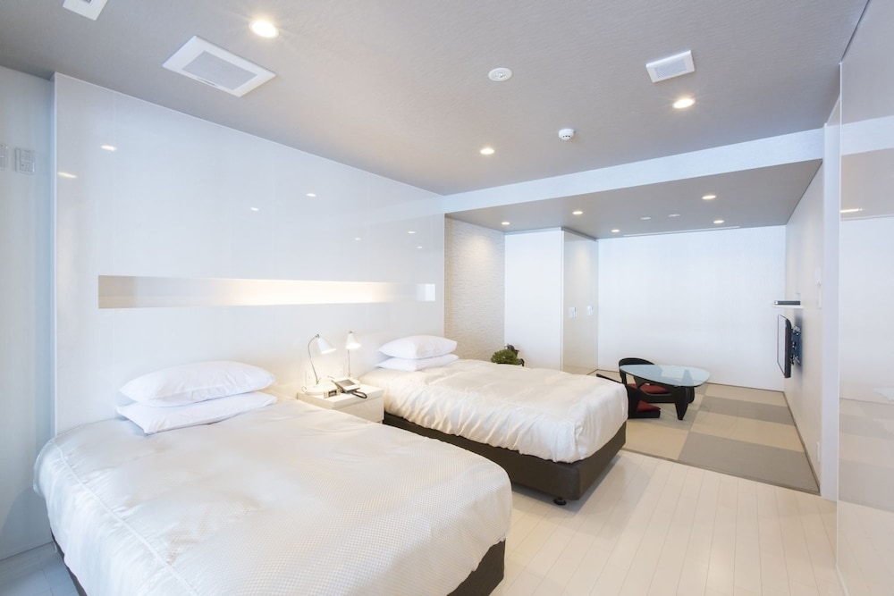 Japanese Modern Suite, Large Twin photo 2