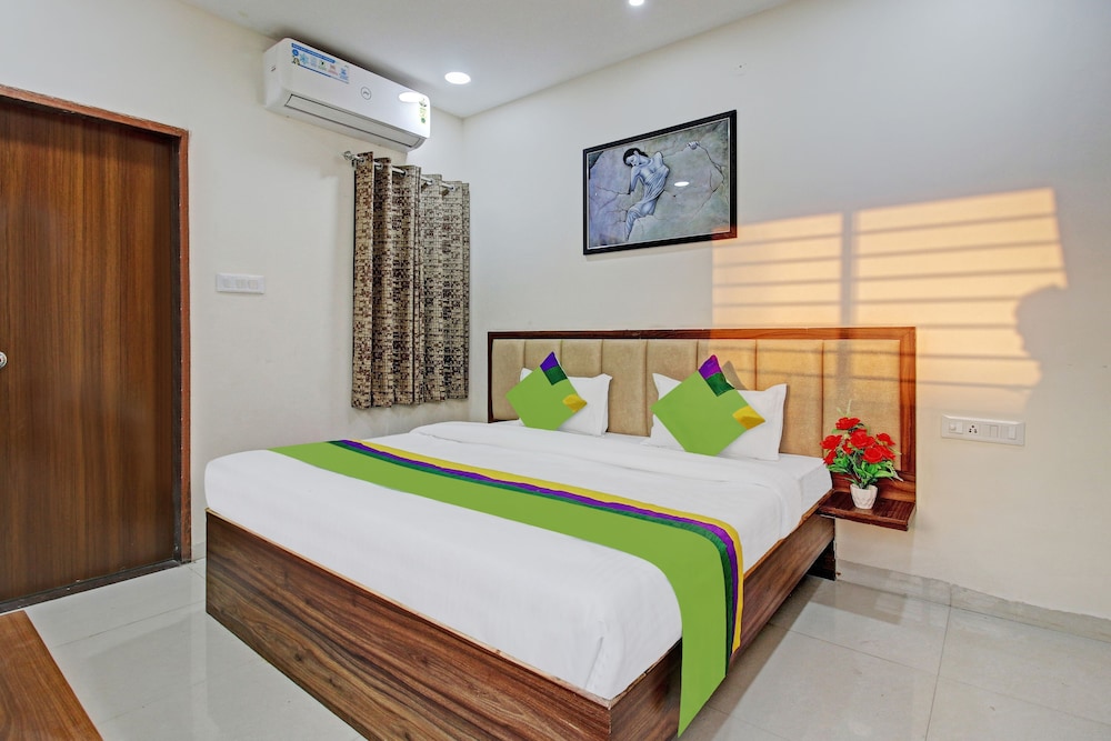 Deluxe Room - Photo 3