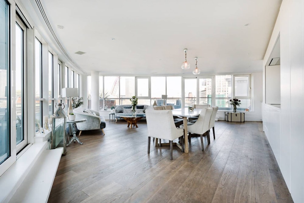 The English Rose Luxury 3 bed With Private Terrace - by Out of Office Lifestyle, Photo 17