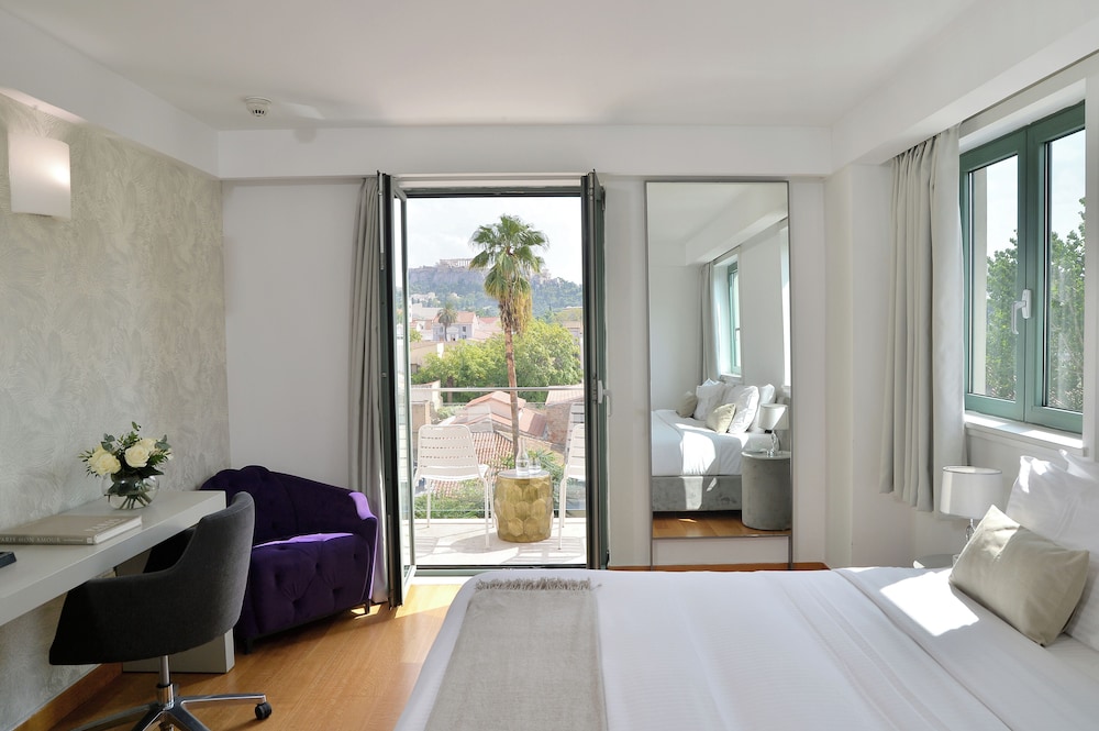 Deluxe Room, Acropolis View thumbnail 5