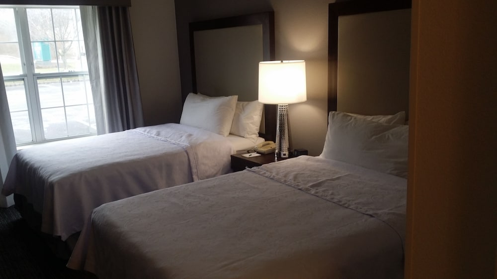 Suite, Accessible, Bathtub - Photo 2