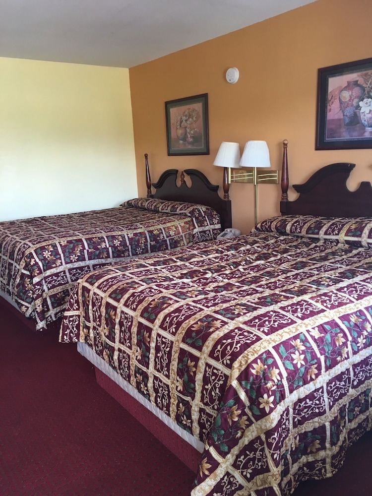 Classic Room, 2 Queen Beds, Non Smoking photo 1