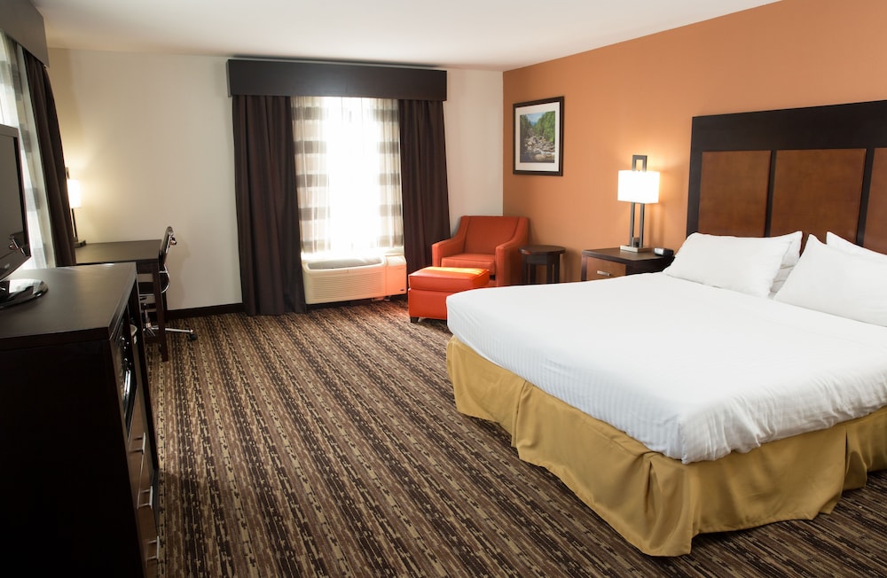 Standard Room, 1 King Bed - Photo 3