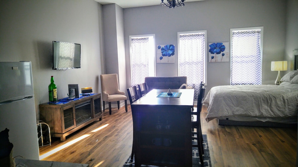 Studio Suite 6 photo 2