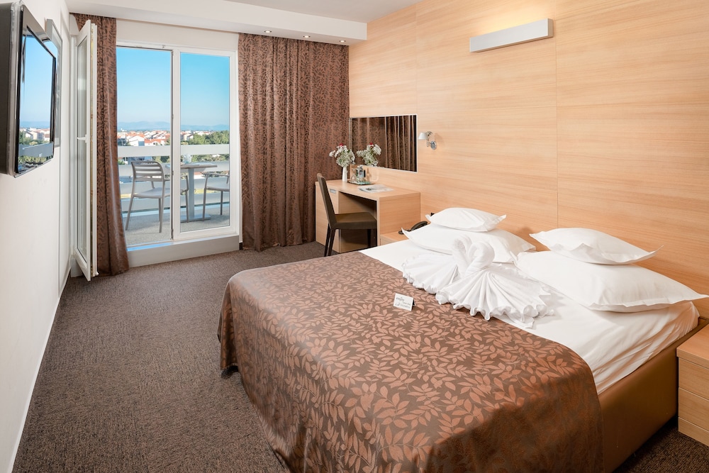 Classic Double or Twin Room, Park View
