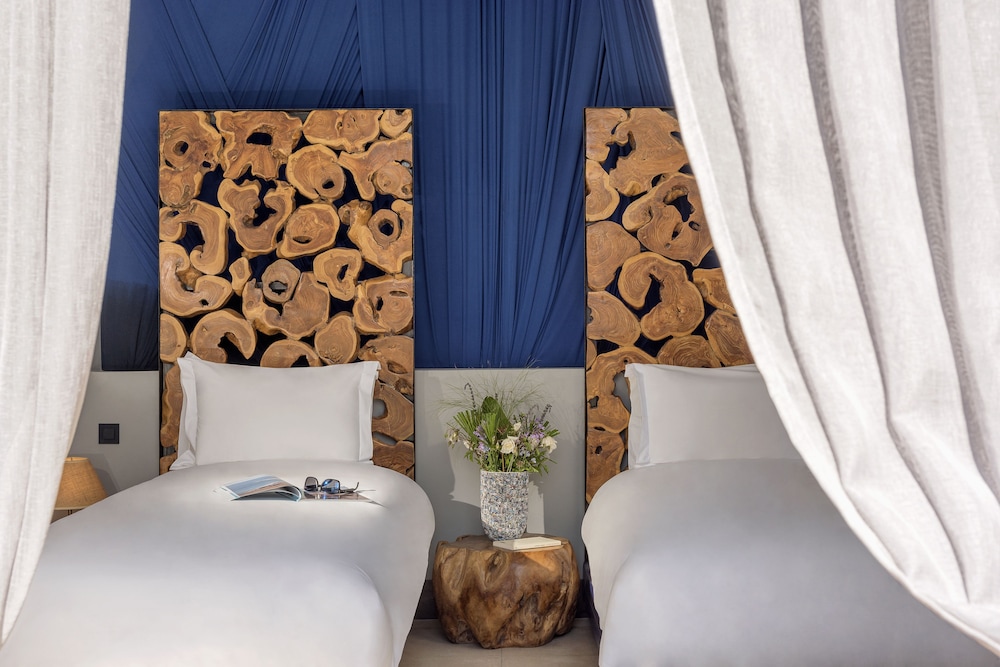 Suite Privilege, 2 Chambres , acces piscine, vue piscine