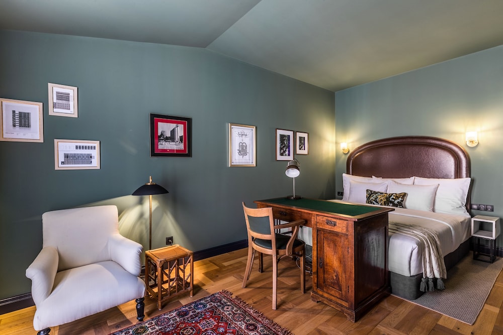 Exclusive Suite