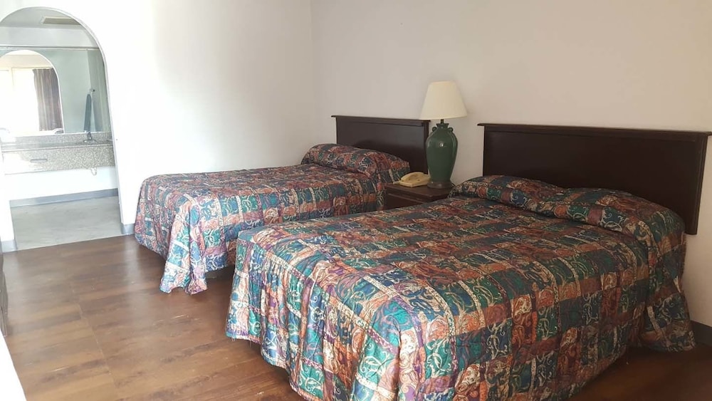 Standard Double Room, 2 Double Beds photo 1