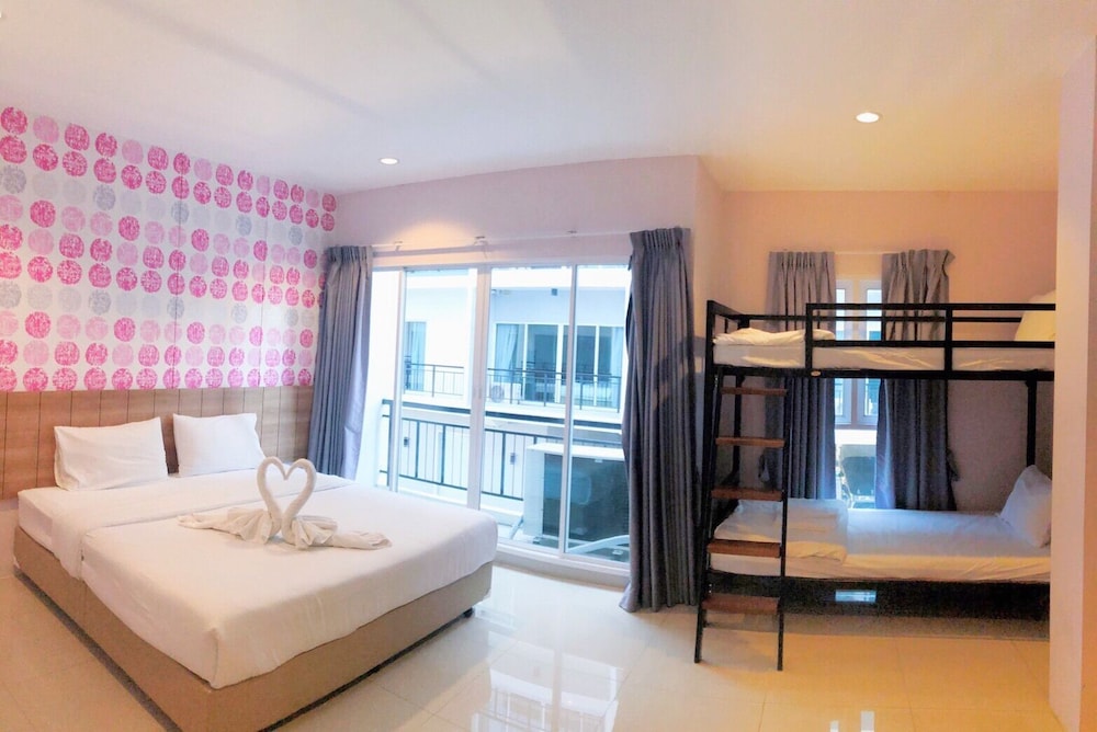 Family Suite photo 2
