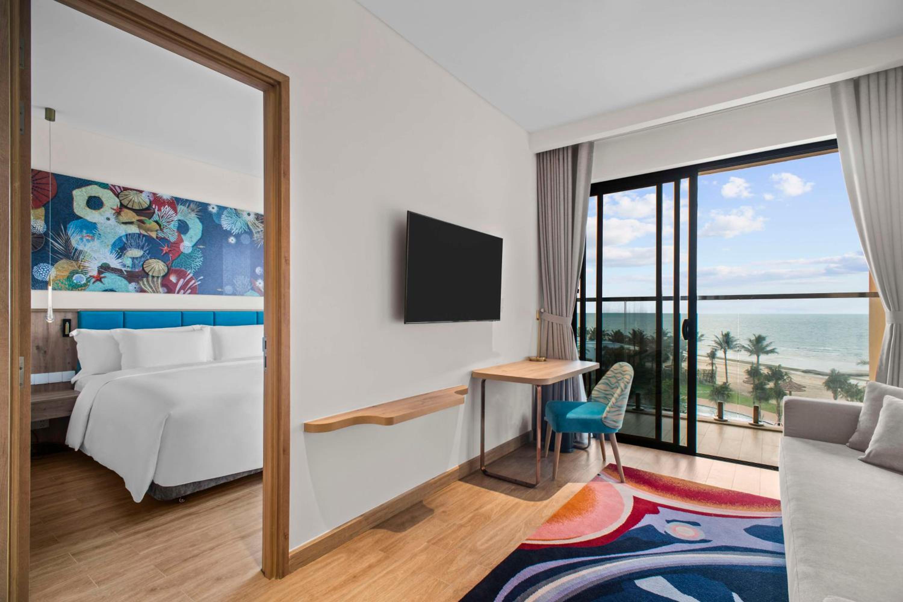 Family Suite with Balcony photo 1