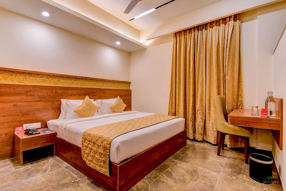 Executive Room - Photo 1