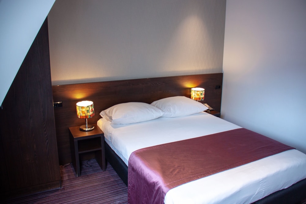 Basic Room, 1 Double Bed photo 2