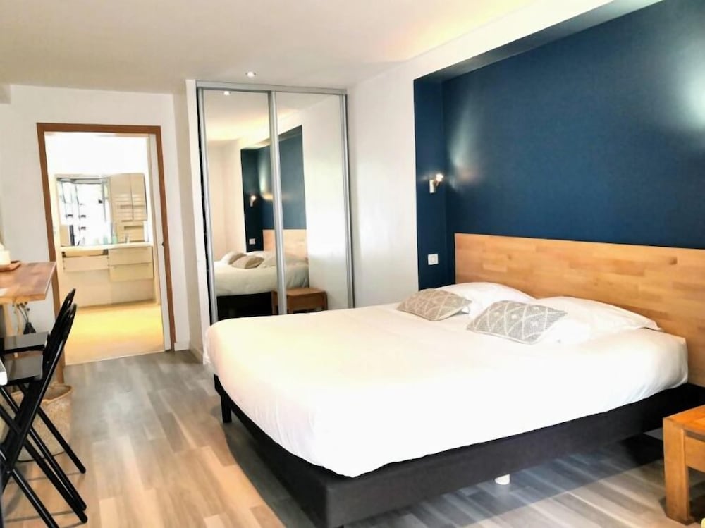 Standard Room, Patio