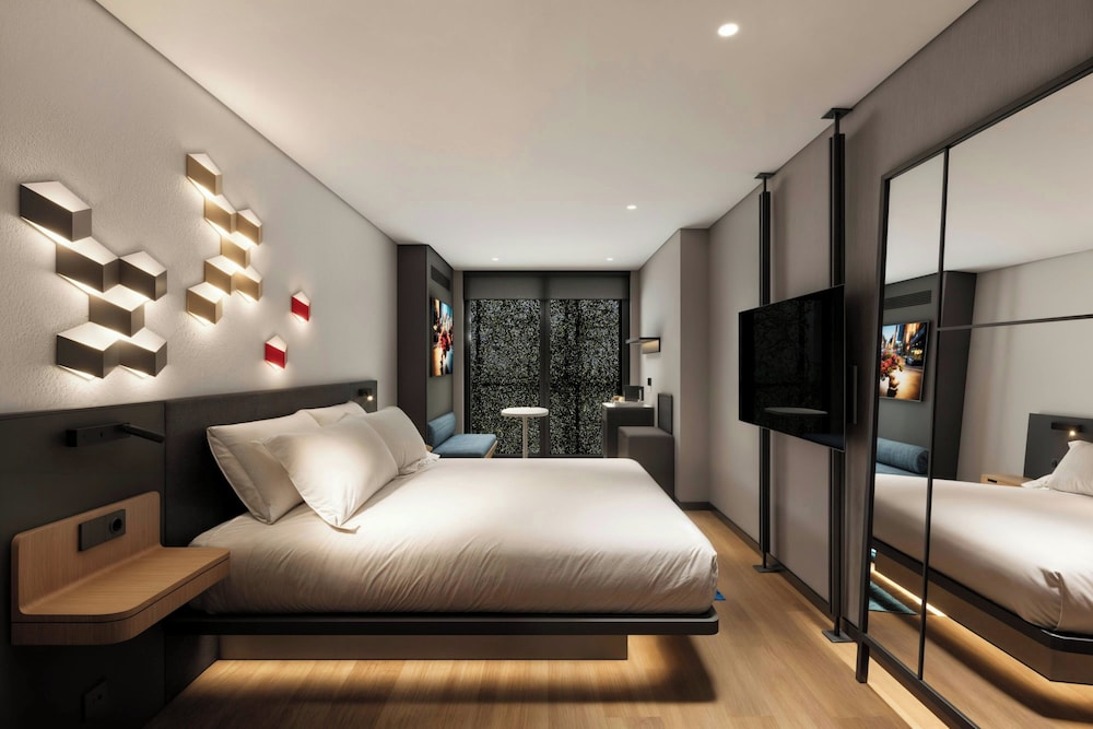 Room, 1 King Bed photo 1