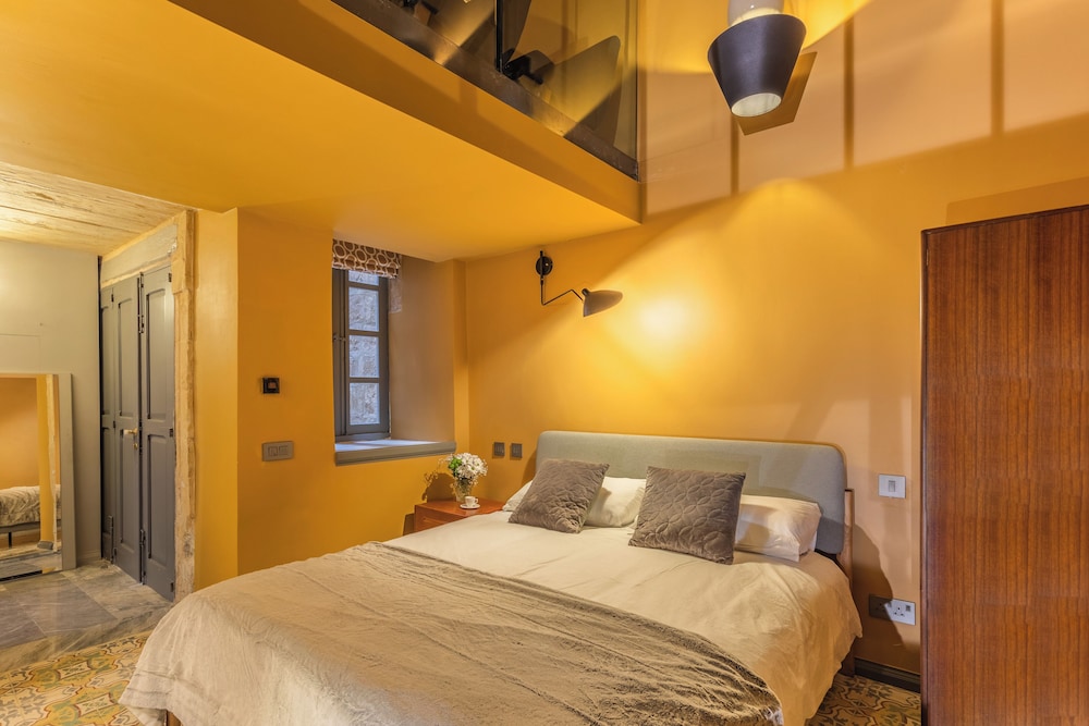 Luxury Duplex, City View